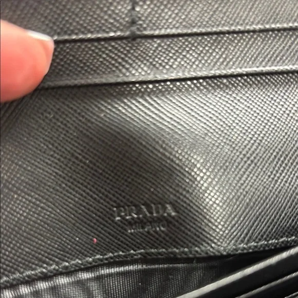 Prada Black Leather Wallet #PRA-212